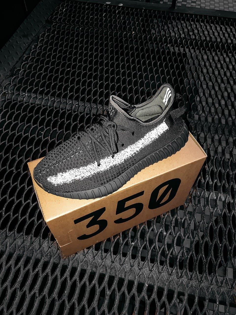 Adidas Yeezy Boost 350 Black Cinder (Рефлективная полоска)