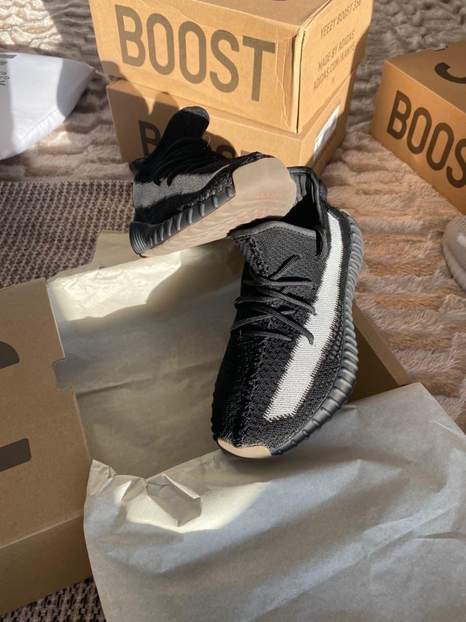 Adidas Yeezy Boost 350 Black (Рефлективная полоска)