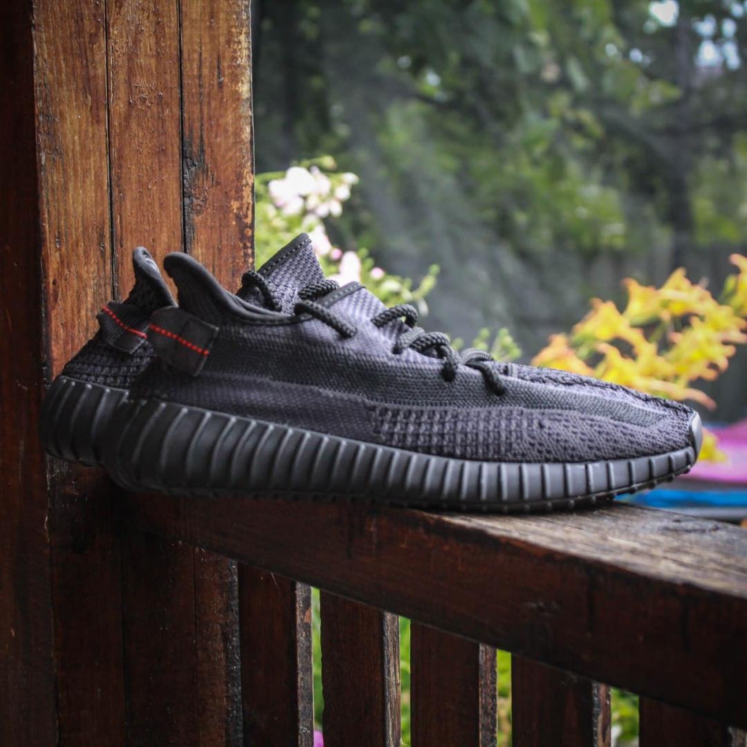 Adidas Yeezy Boost 350 Black