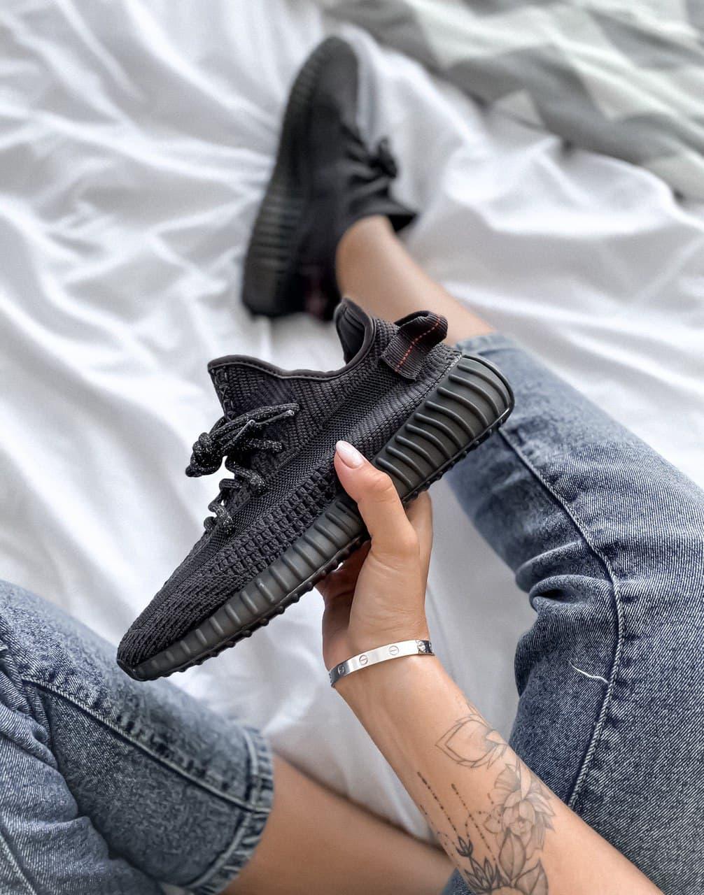 Adidas Yeezy Boost 350 V2 Black (хРефлективные шнурки)
