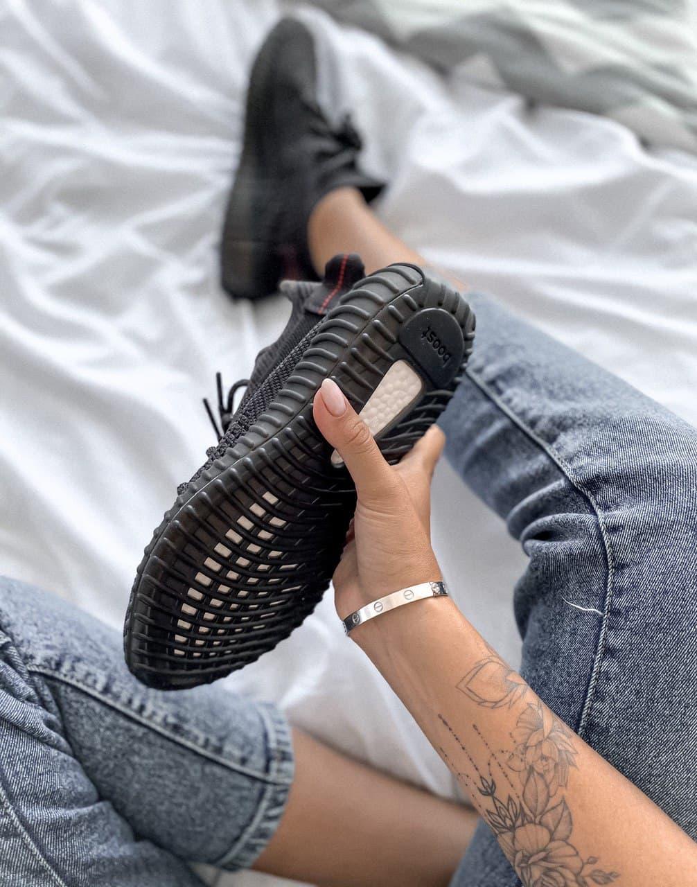 Adidas Yeezy Boost 350 V2 Black (хРефлективные шнурки)