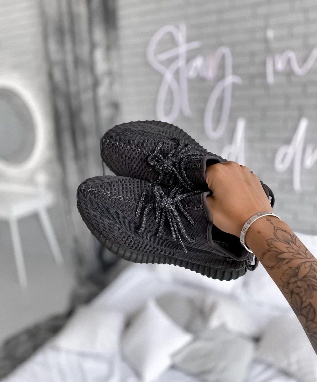 Adidas Yeezy Boost 350 V2 Black (хРефлективные шнурки)