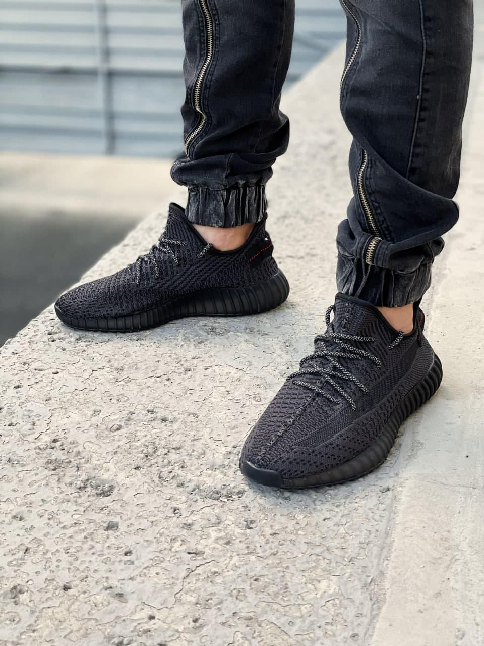 Adidas Yeezy Boost 350 V2 Black (хРефлективные шнурки)
