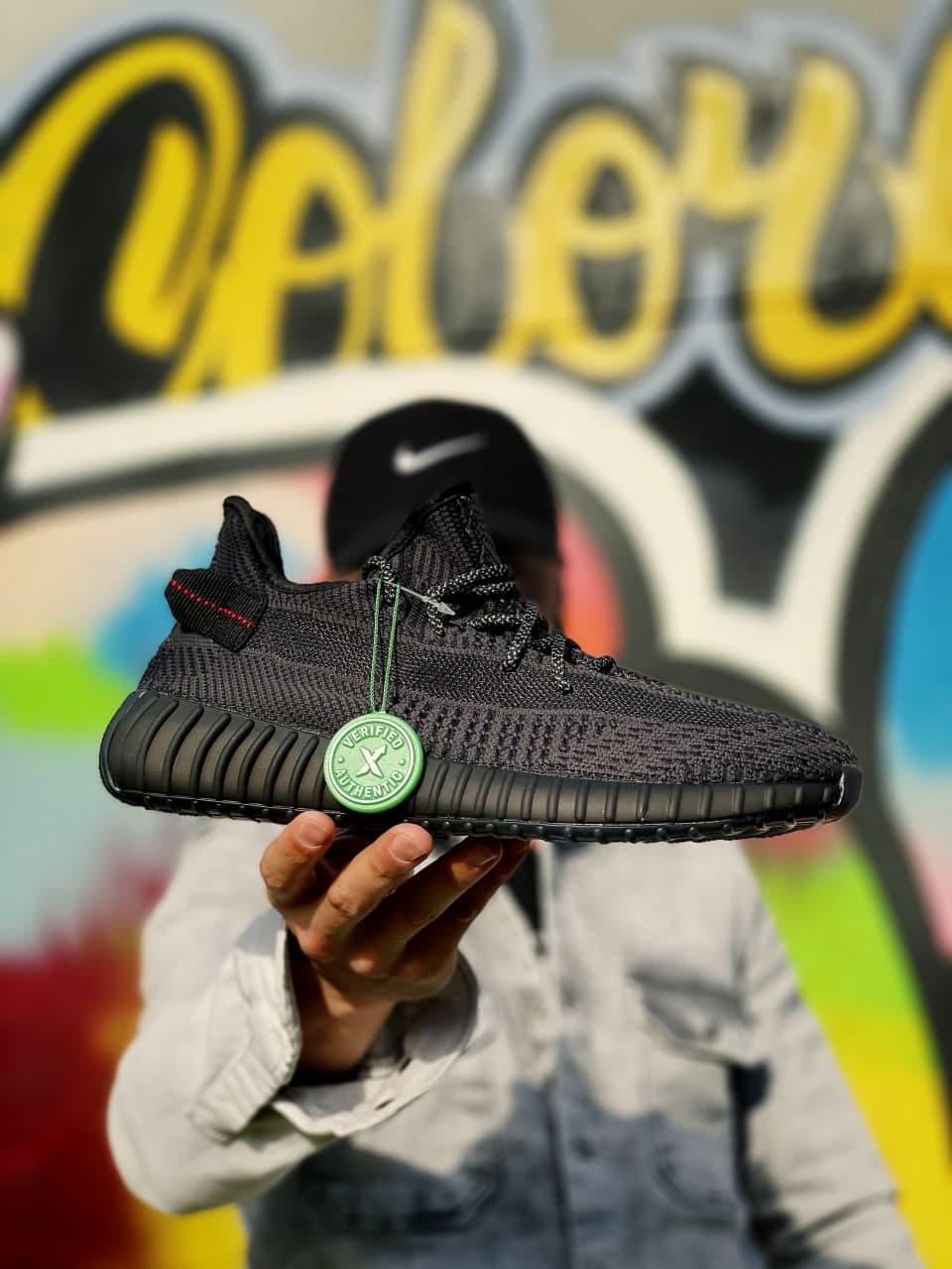 Adidas Yeezy Boost 350 V2 Black (хРефлективные шнурки)