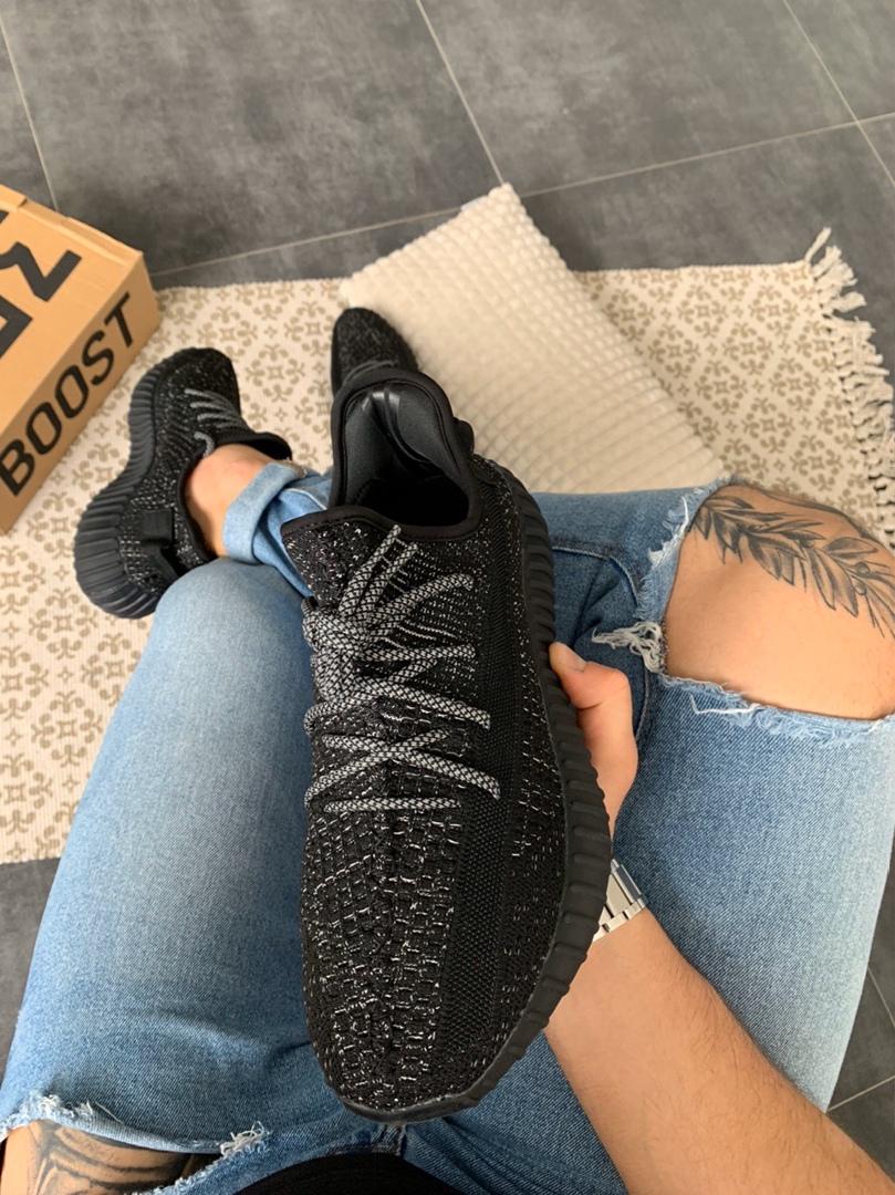 Adidas Yeezy Boost 350 V2 Black Static