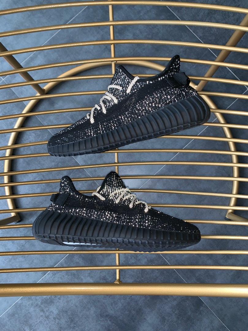 Adidas Yeezy Boost 350 V2 Black Static