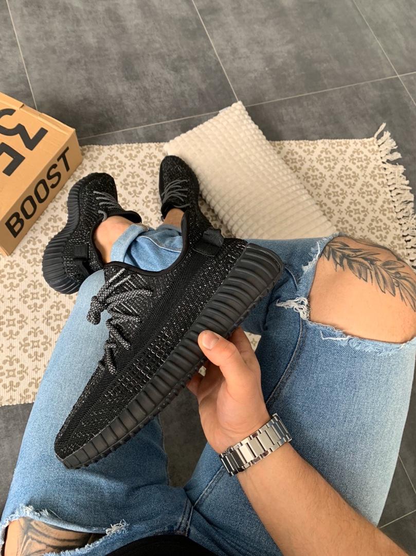 Adidas Yeezy Boost 350 V2 Black Static
