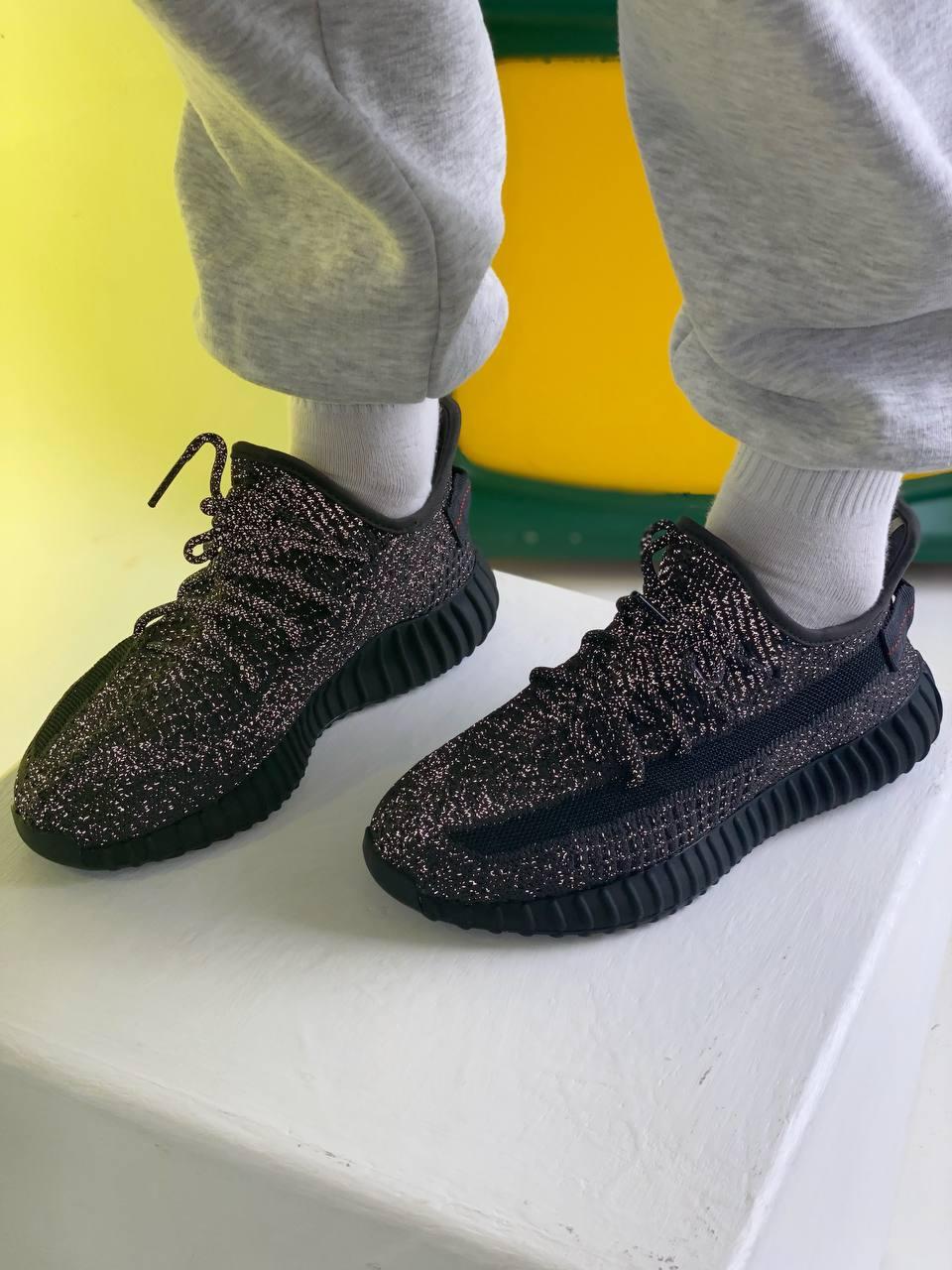 Adidas Yeezy Boost 350 V2 Black Static (Повна рефлективність)