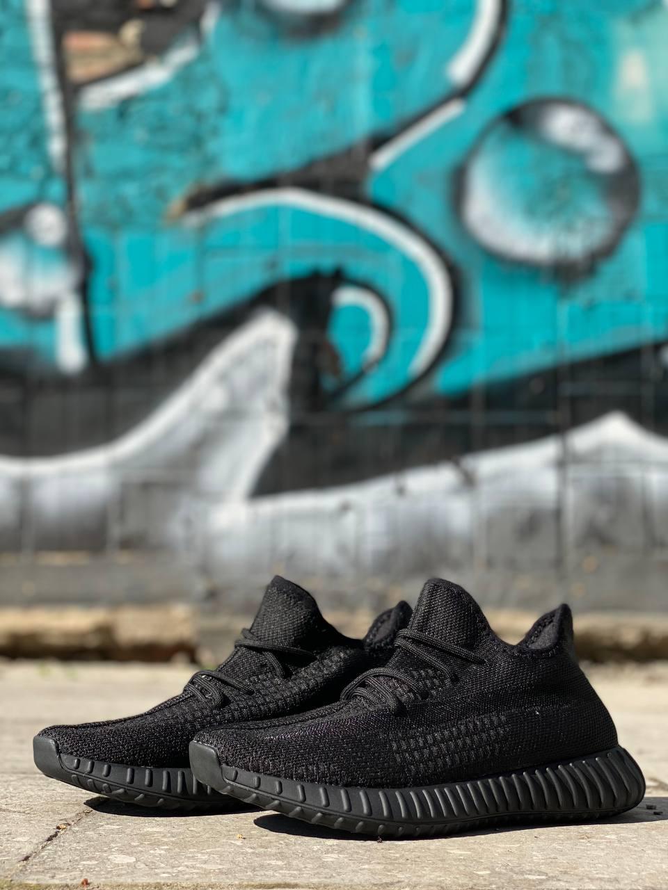 Adidas Yeezy Boost 350 V2 Black (No-Reflective)