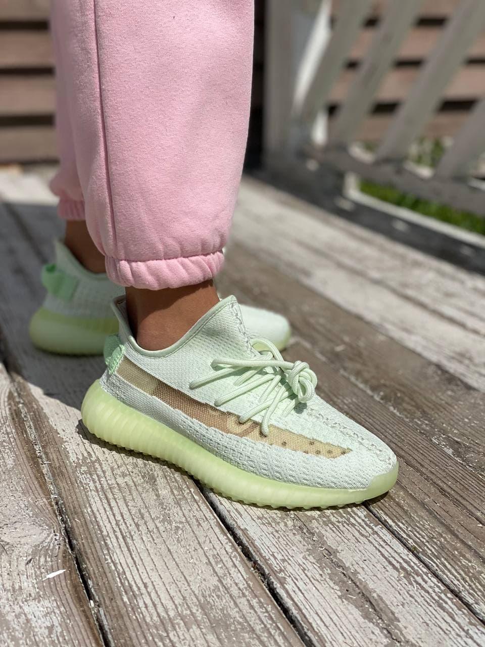 Adidas Yeezy Boost 350 V2 Light Green