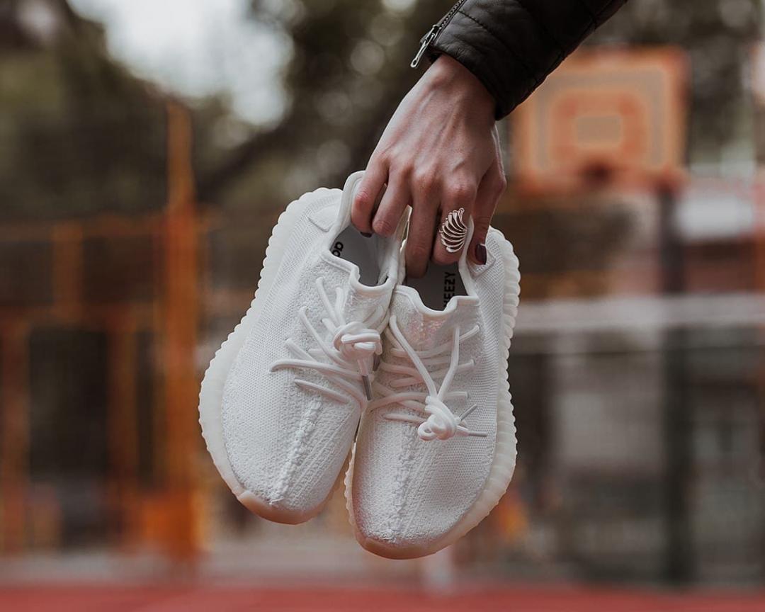 Adidas Yeezy Boost 350 V2 Triple White Crem Sole