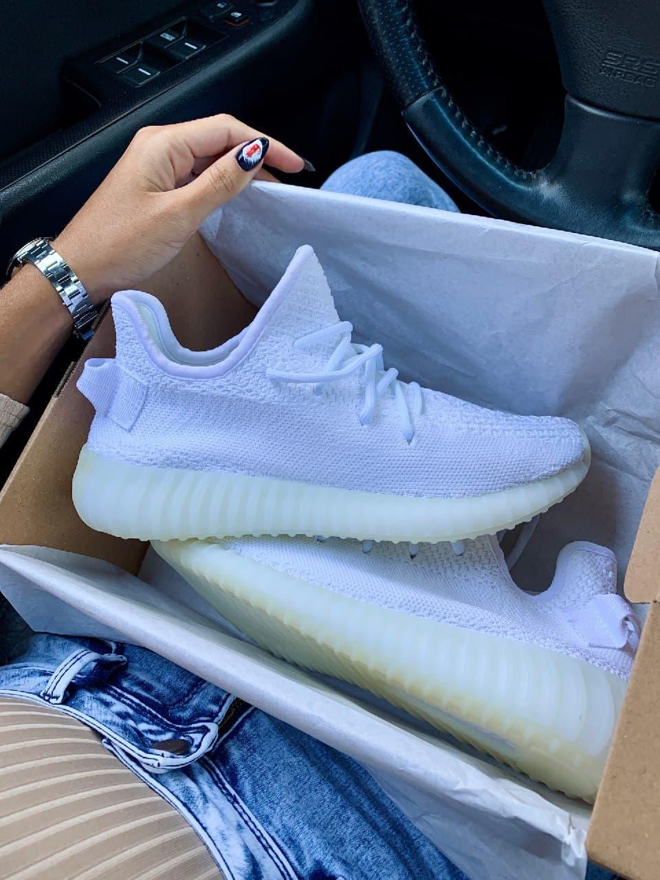 Adidas Yeezy Boost 350 V2 Triple White Crem Sole