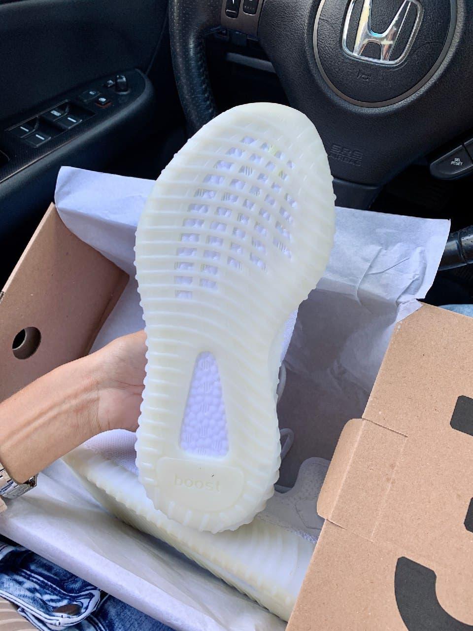 Adidas Yeezy Boost 350 V2 Triple White Crem Sole