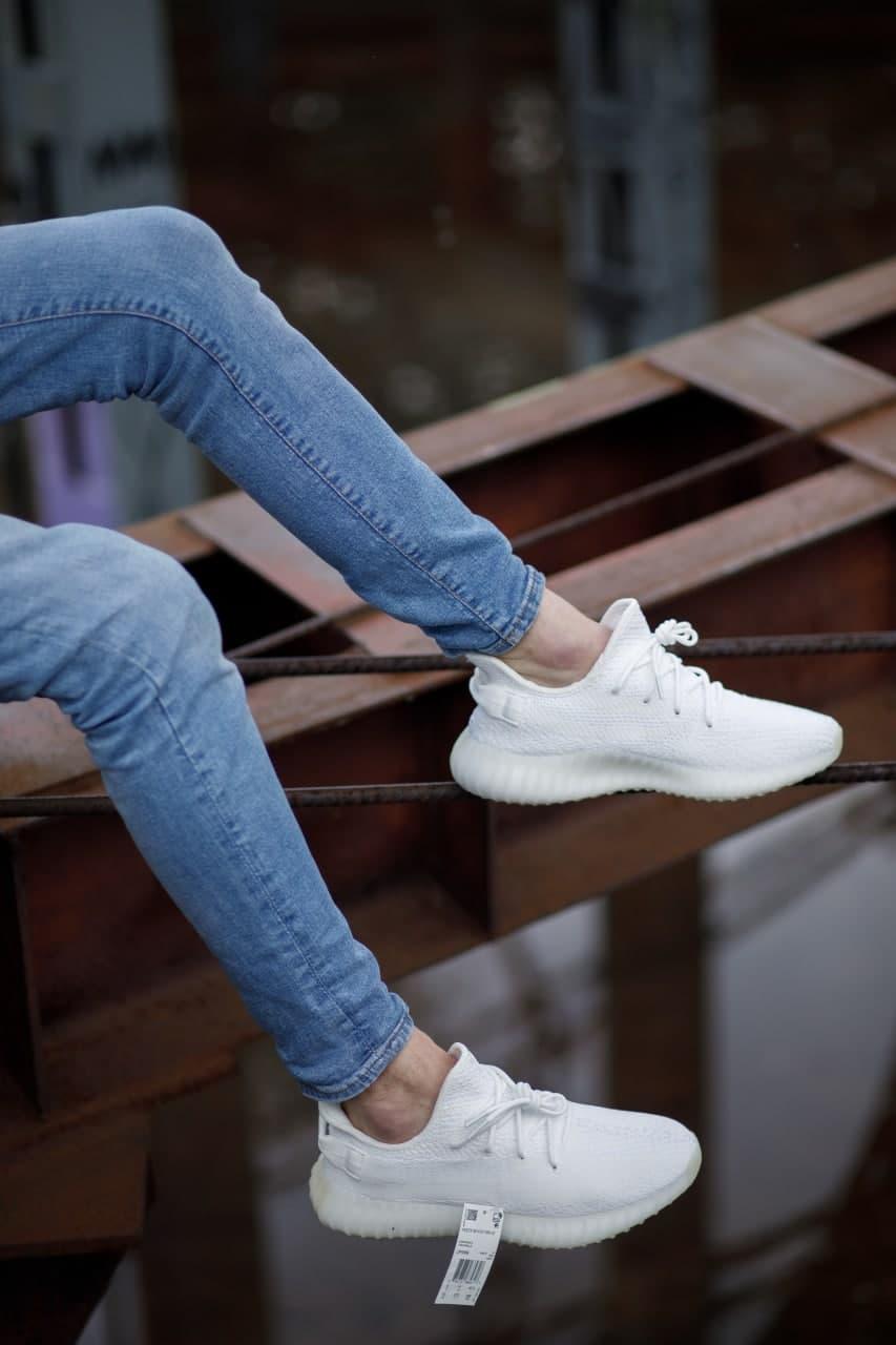 Adidas Yeezy Boost 350 V2 Triple White Crema