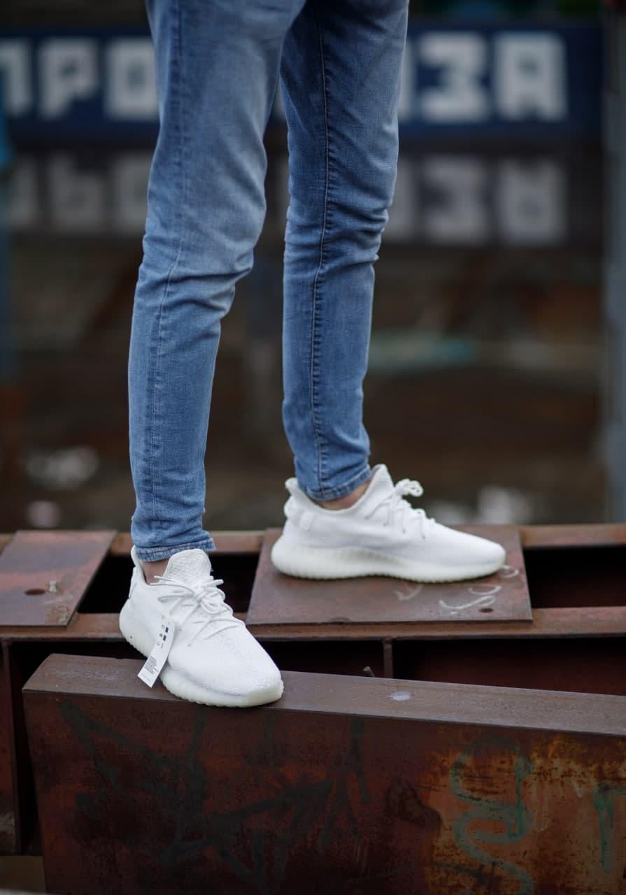 Adidas Yeezy Boost 350 V2 Triple White Crema