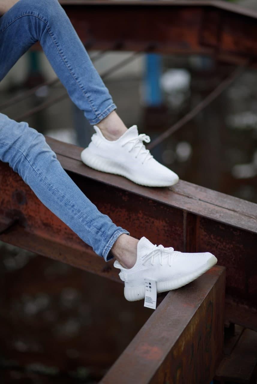 Adidas Yeezy Boost 350 V2 Triple White Crema