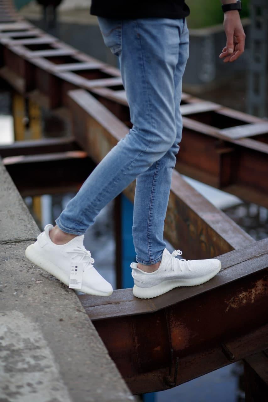 Adidas Yeezy Boost 350 V2 Triple White Crema