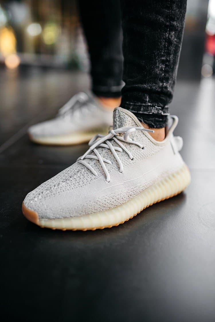 Adidas Yeezy 350 V2 Sesame