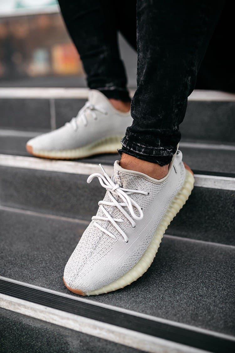 Adidas Yeezy 350 V2 Sesame