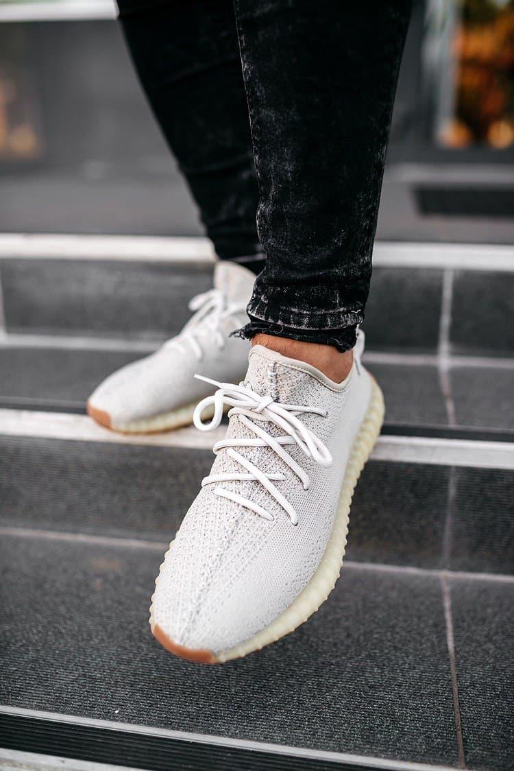 Adidas Yeezy 350 V2 Sesame