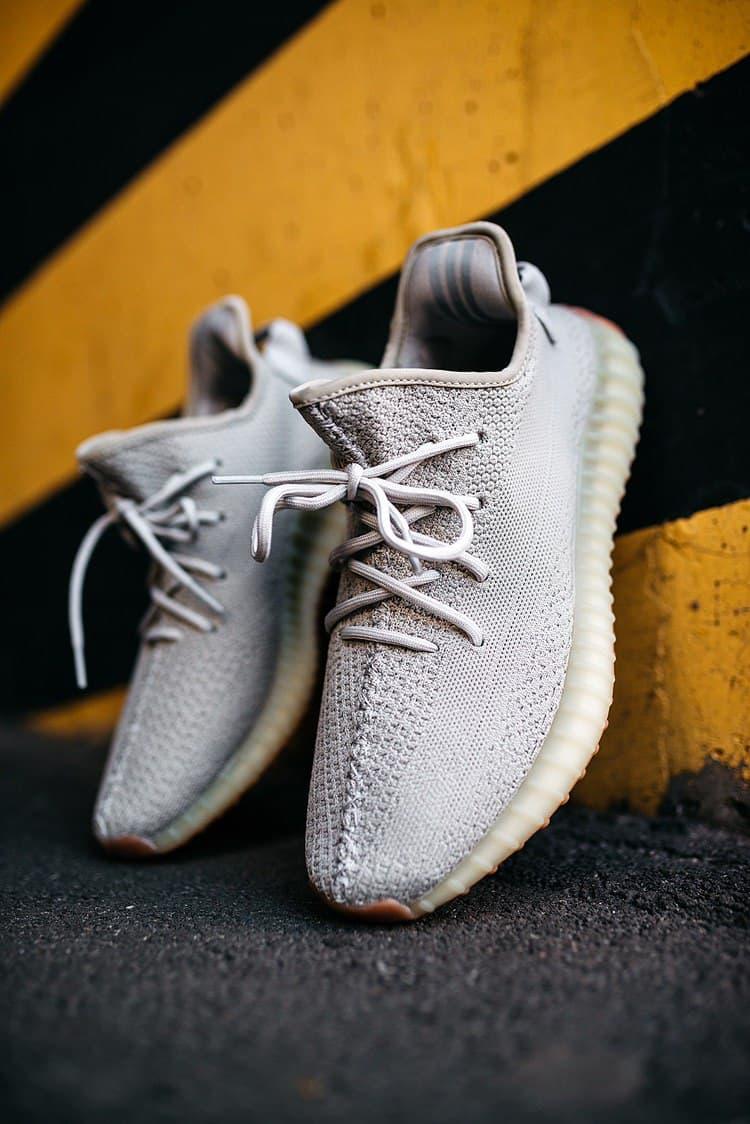 Adidas Yeezy 350 V2 Sesame