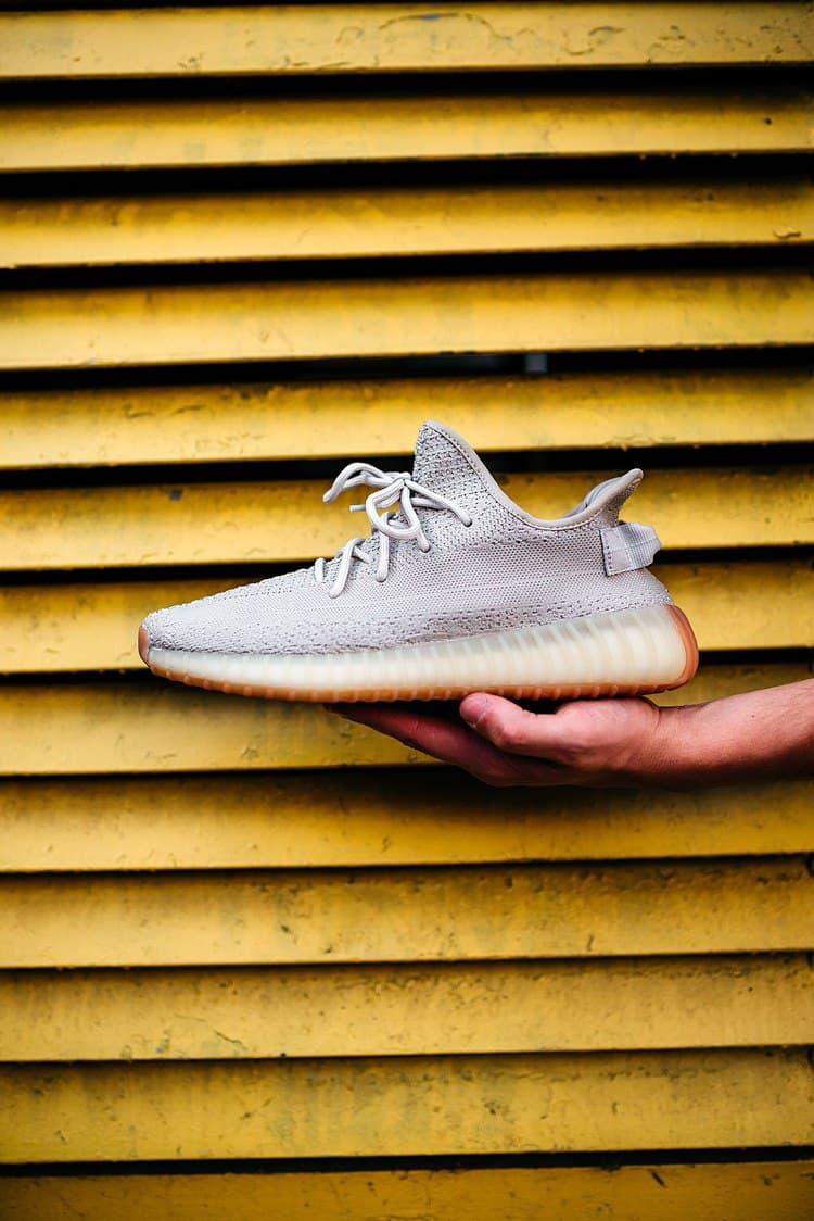 Adidas Yeezy 350 V2 Sesame