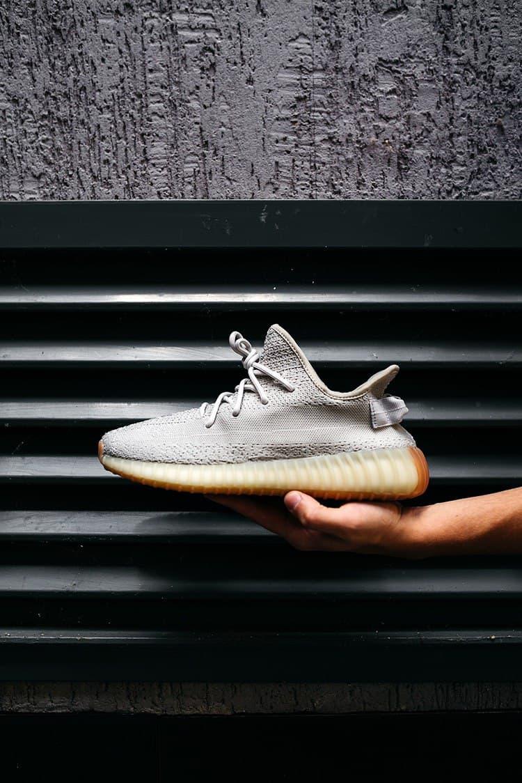 Adidas Yeezy 350 V2 Sesame