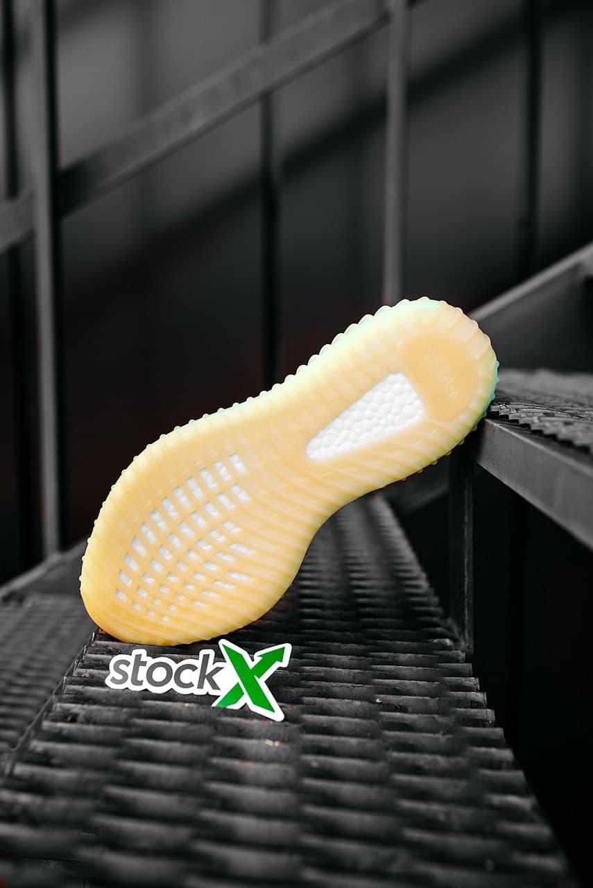 Adidas Yeezy Boost 350 V2 Hyper Space
