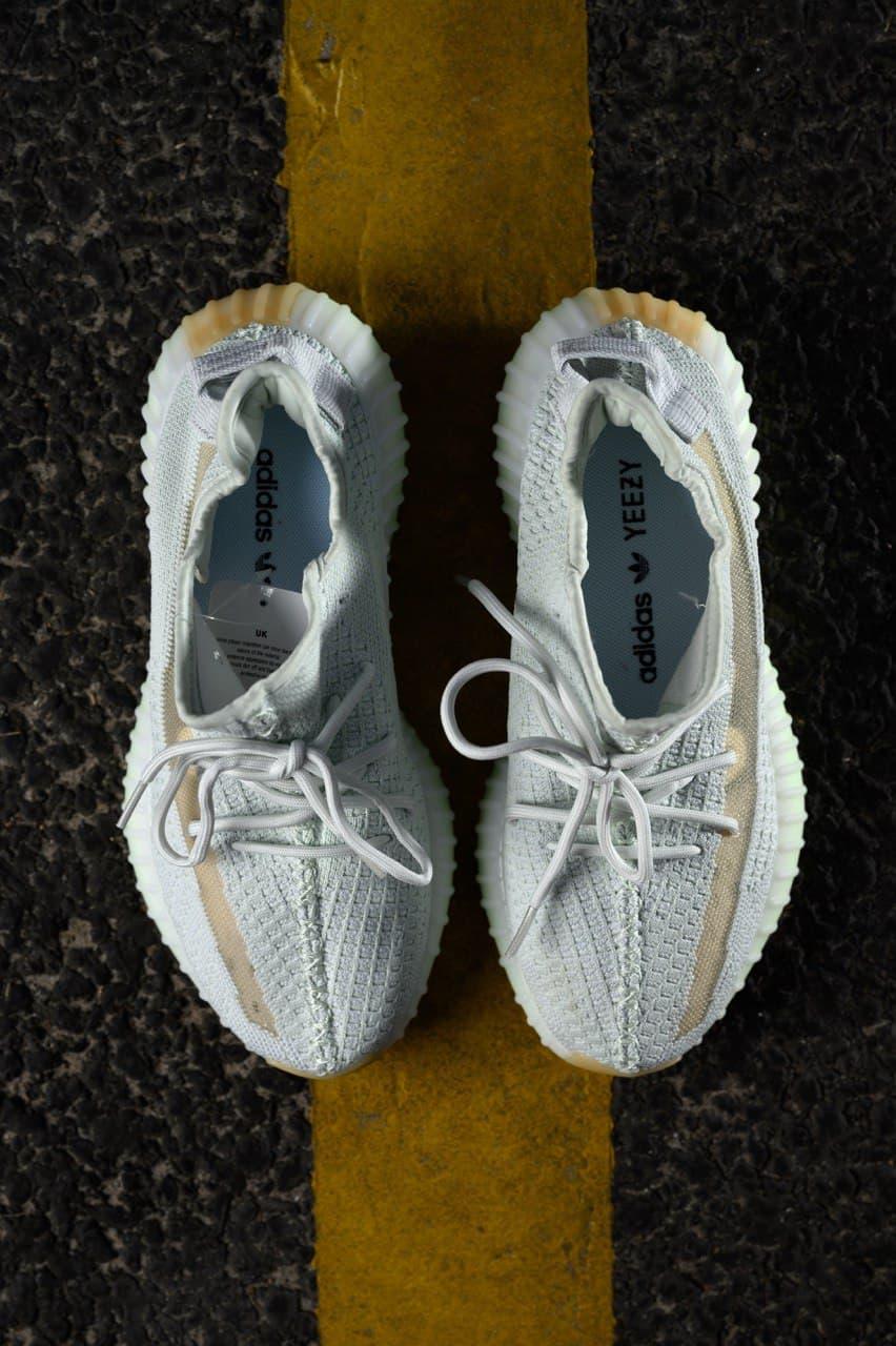 Adidas Yeezy Boost 350 V2 Hyper Space
