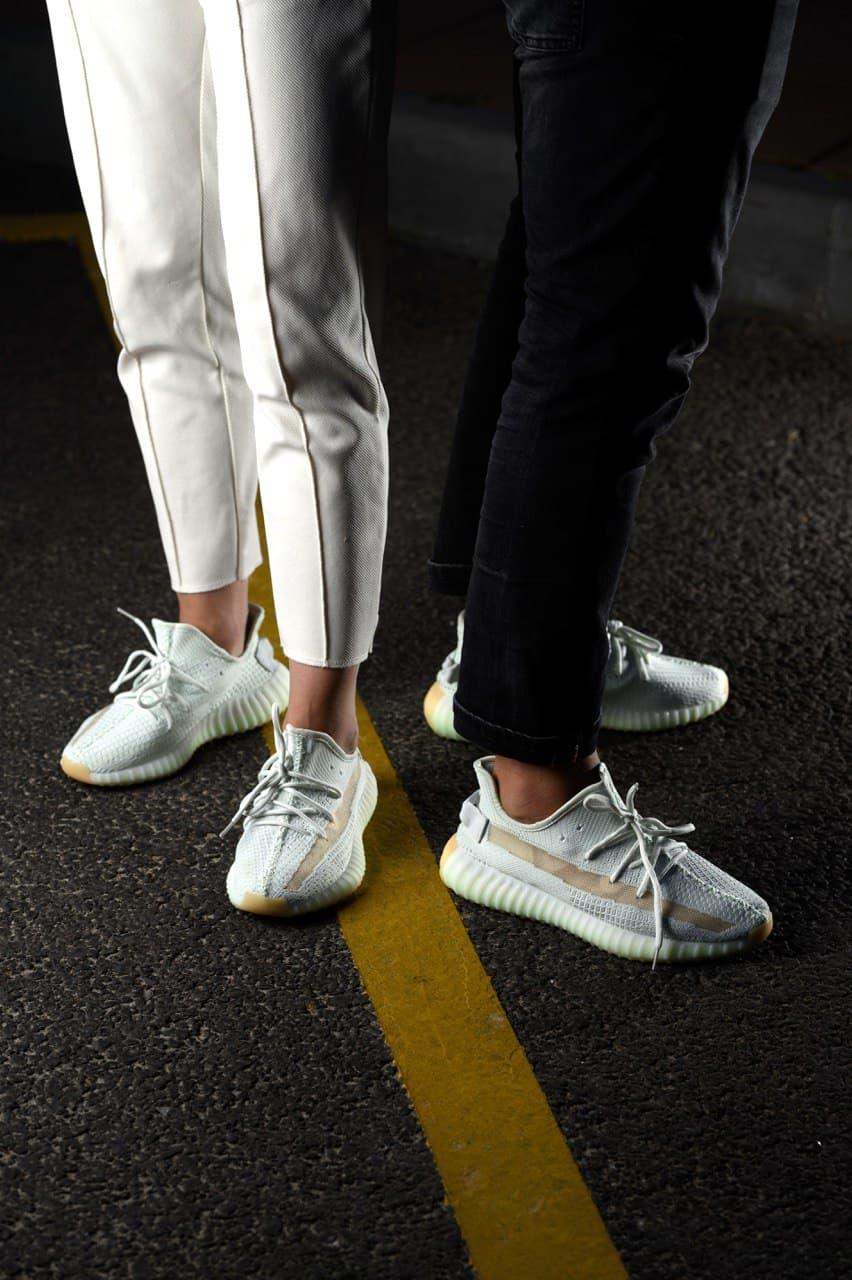 Adidas Yeezy Boost 350 V2 Hyper Space