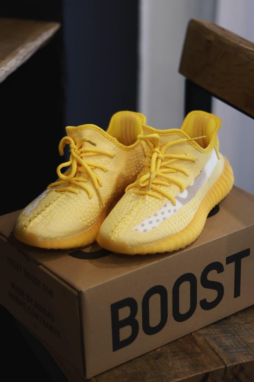 Adidas Yeezy Boost 350 V2 Yellow