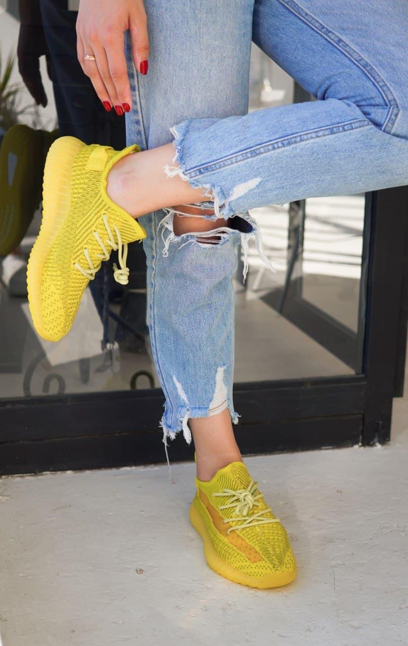 Adidas Yeezy Boost 350 V2 Yellow (Реф шнурки)