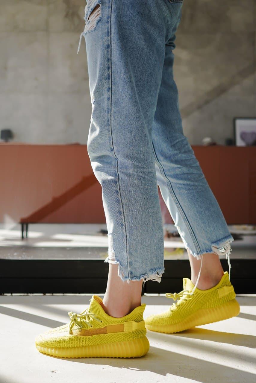 Adidas Yeezy Boost 350 V2 Yellow (Реф шнурки)