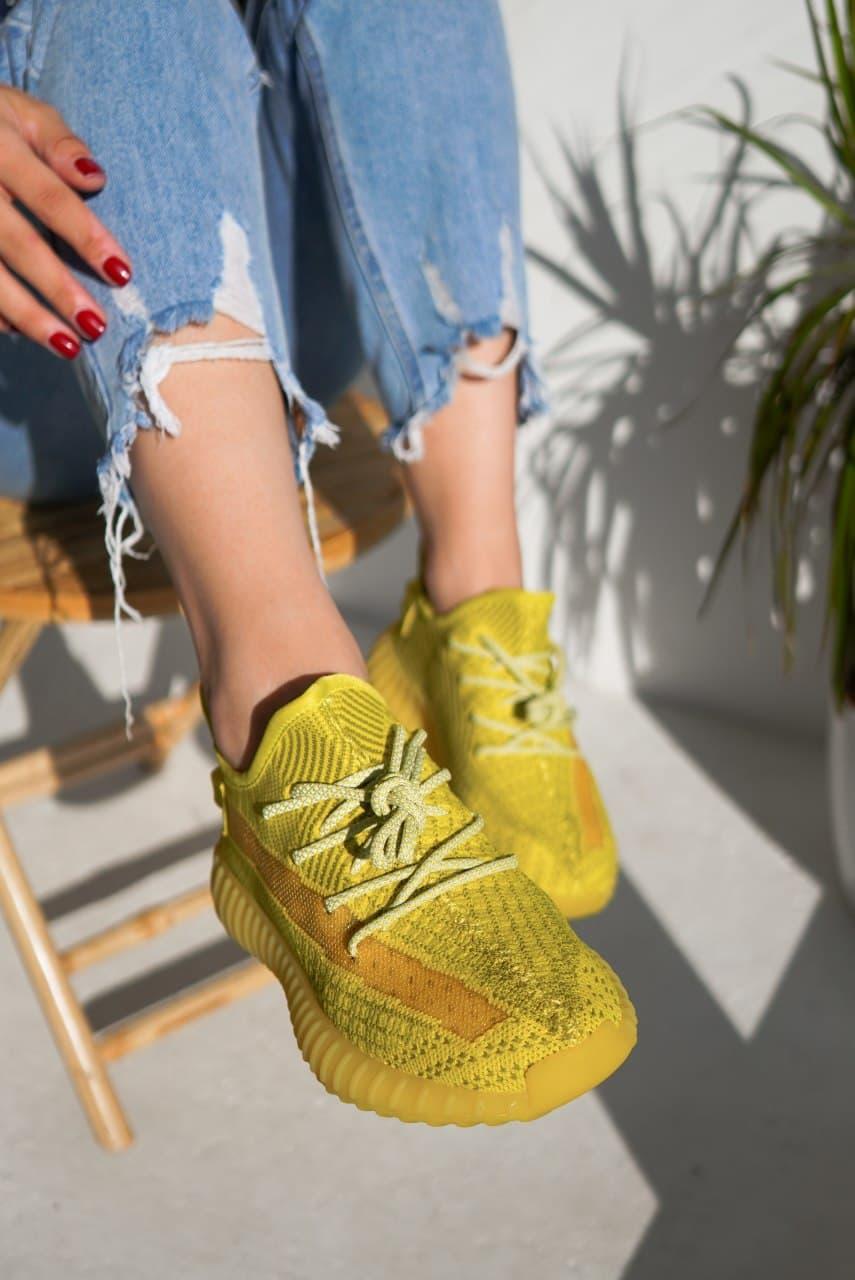 Adidas Yeezy Boost 350 V2 Yellow (Реф шнурки)