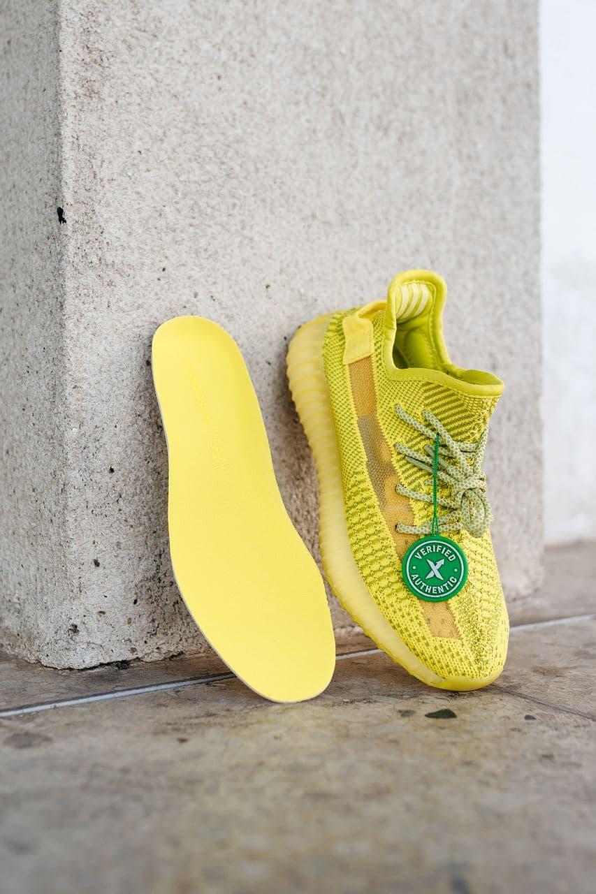 Adidas Yeezy Boost 350 V2 Yellow (Реф шнурки)