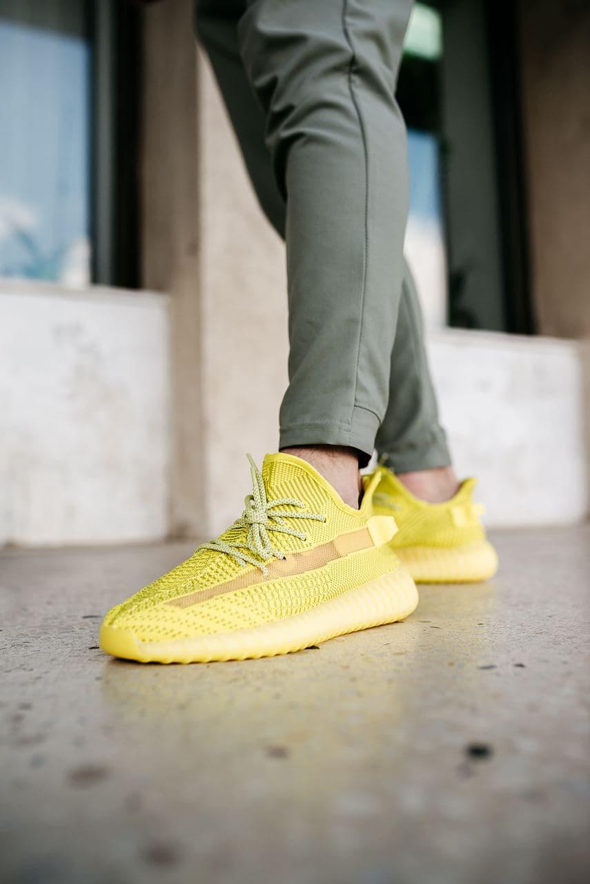 Adidas Yeezy Boost 350 V2 Yellow (Реф шнурки)