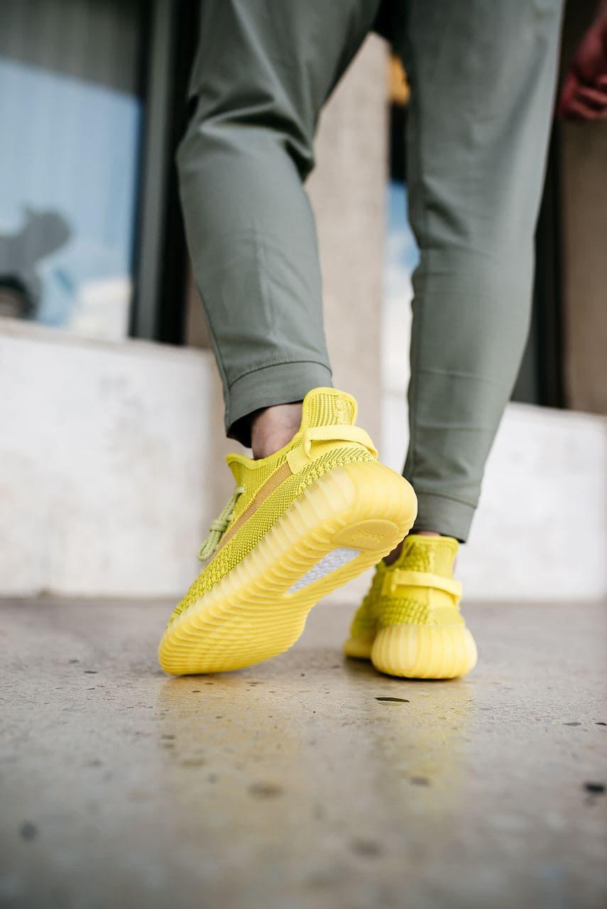 Adidas Yeezy Boost 350 V2 Yellow (Реф шнурки)