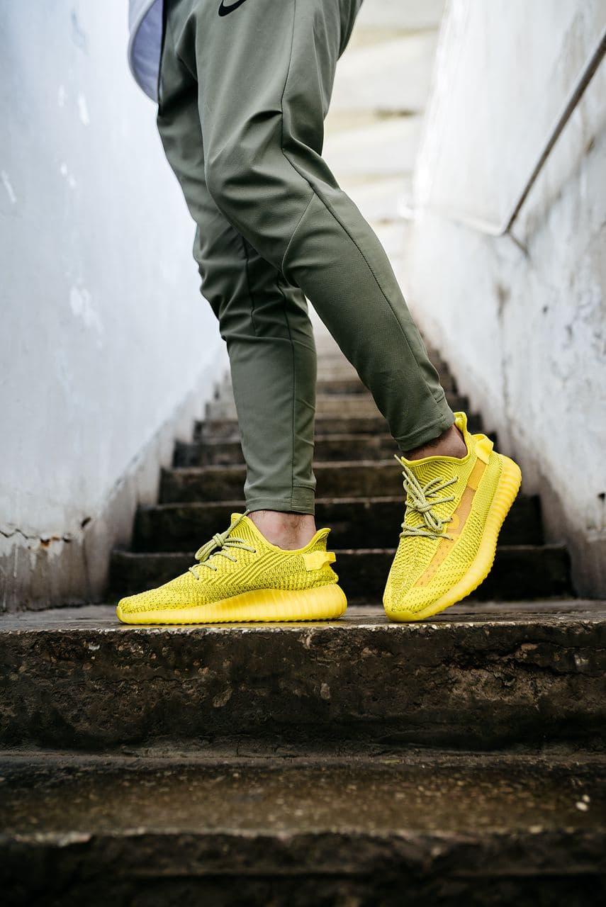 Adidas Yeezy Boost 350 V2 Yellow (Реф шнурки)