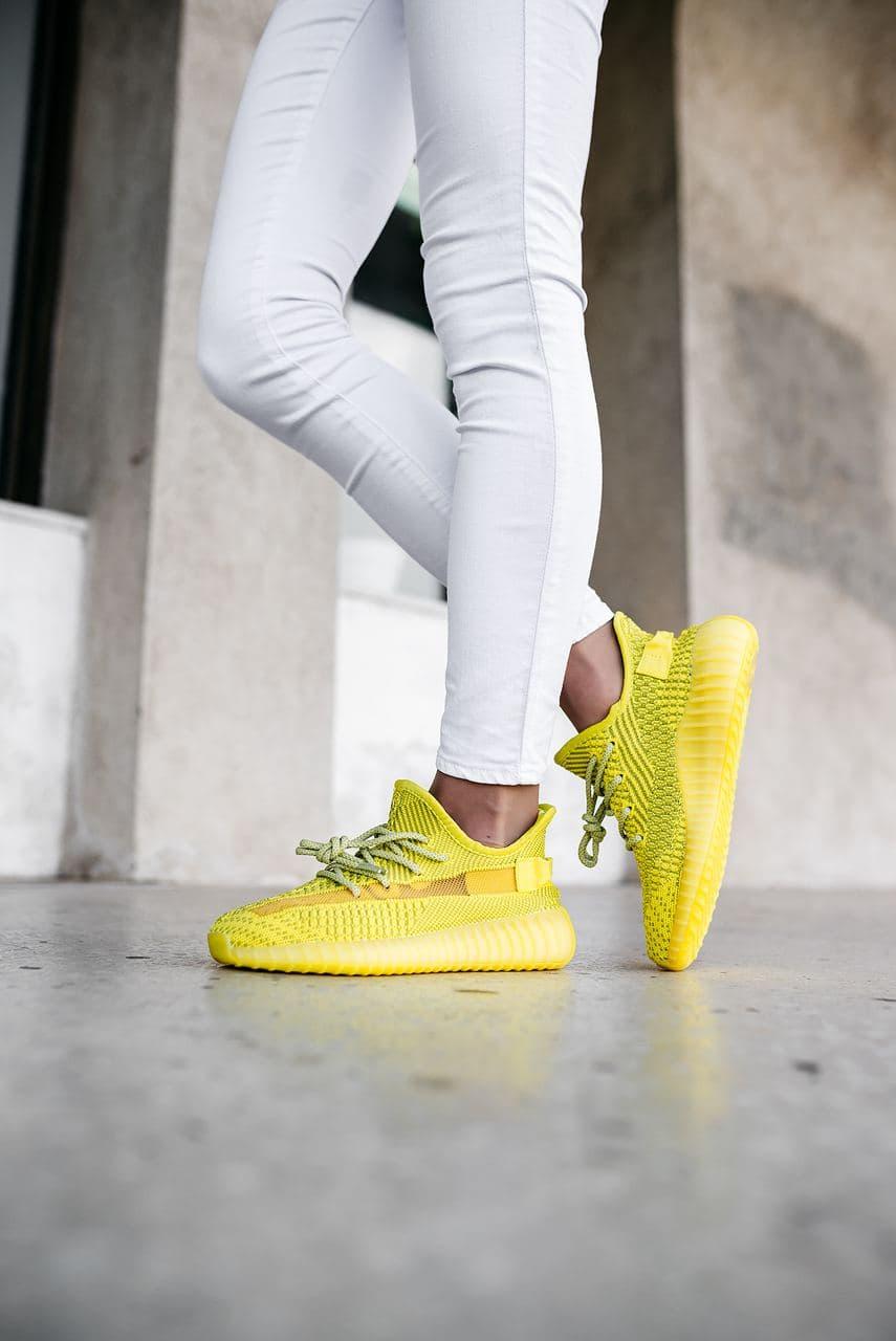 Adidas Yeezy Boost 350 V2 Yellow (Реф шнурки)