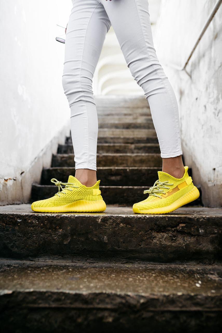 Adidas Yeezy Boost 350 V2 Yellow (Реф шнурки)