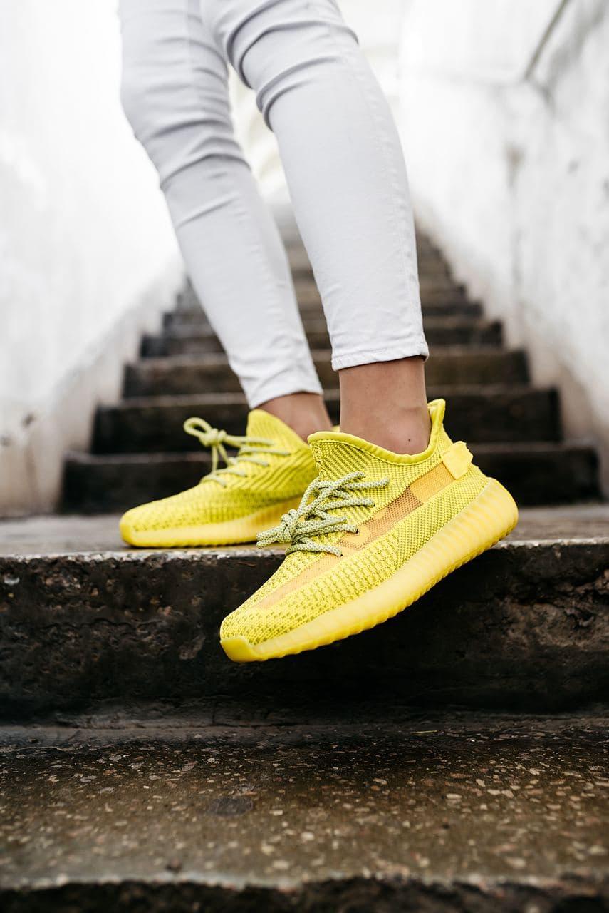 Adidas Yeezy Boost 350 V2 Yellow (Реф шнурки)