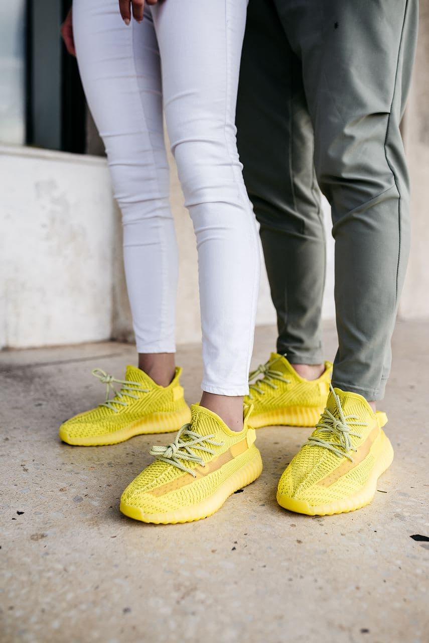 Adidas Yeezy Boost 350 V2 Yellow (Реф шнурки)