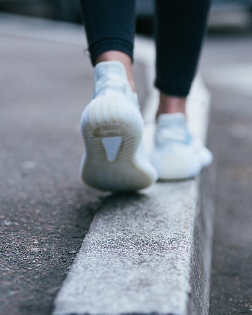 Adidas Yeezy Boost 350 V2 Ice Cream