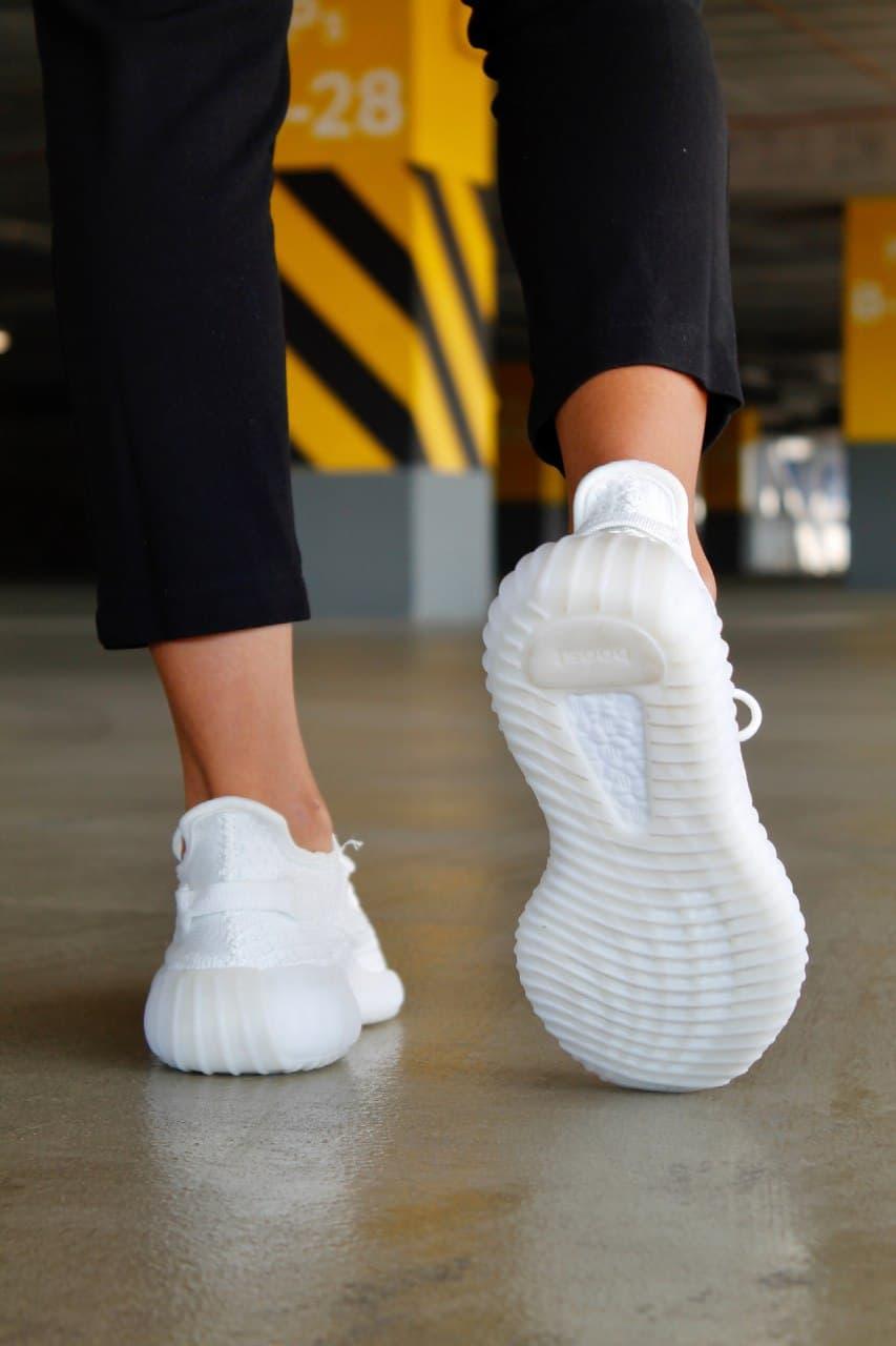 Adidas Yeezy Boost 350 V2 Ice Cream