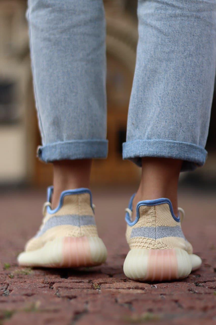 Adidas Yeezy Boost 350 V2 Yellow Linen (Рефлективная полоска)