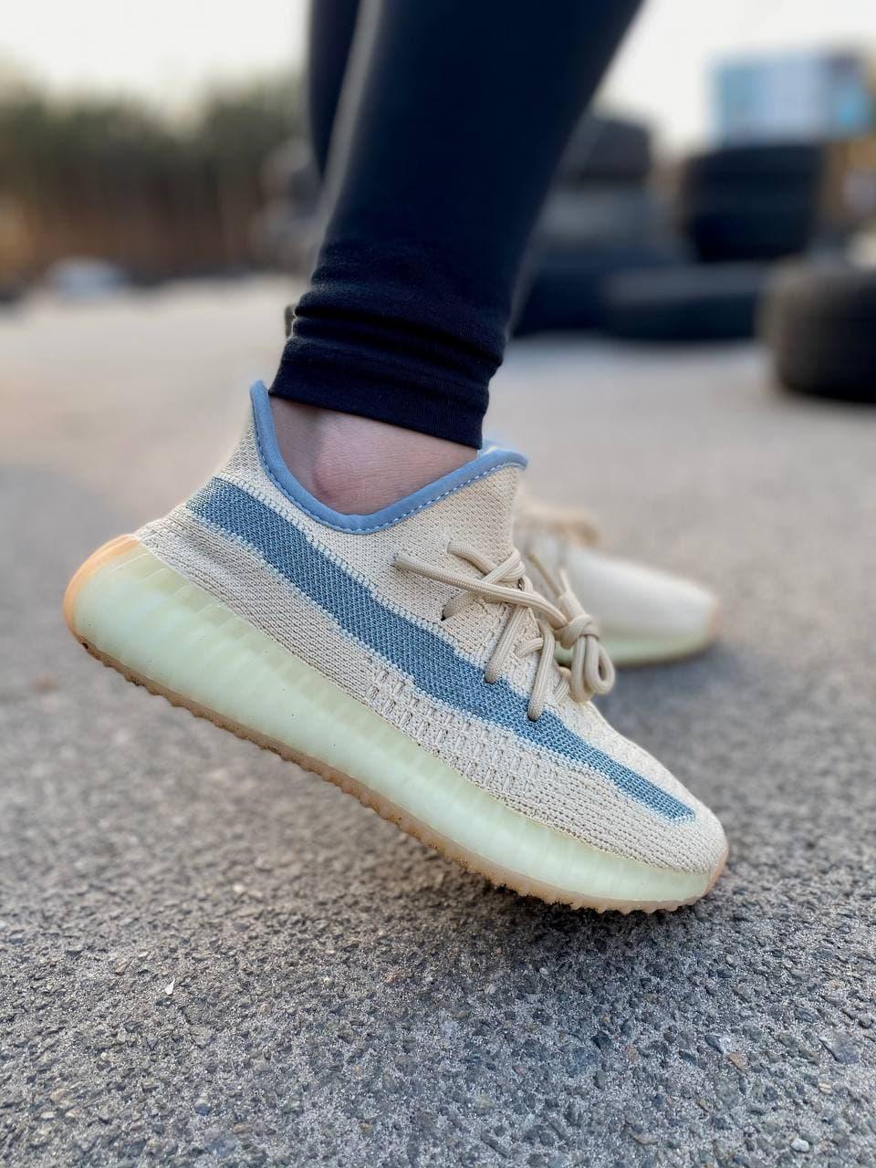 Adidas Yeezy Boost 350 V2 Yellow Linen (Рефлективная полоска)
