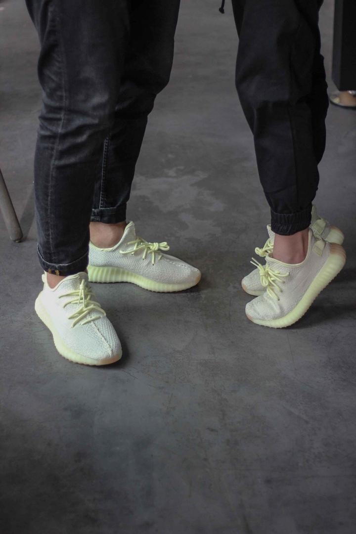 Adidas Yeezy Boost 350 V2 Butter
