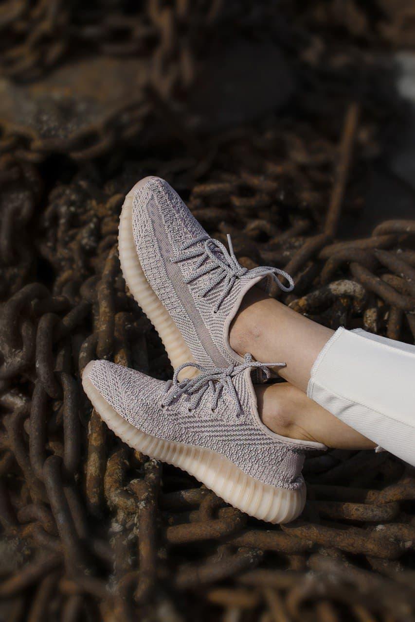 Adidas Yeezy Boost 350 V2 Synth 2 (Рефлективные шнурки )