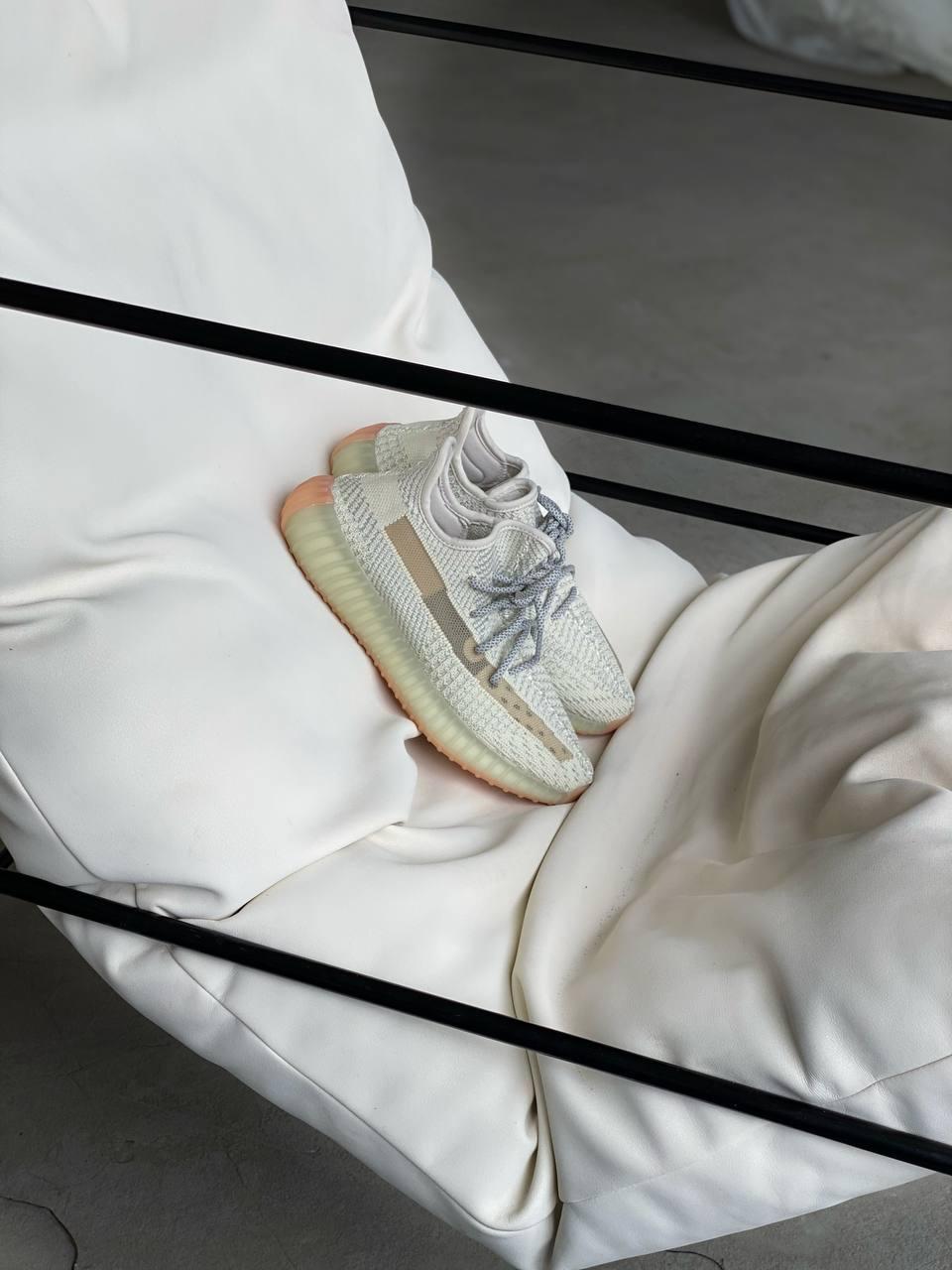Adidas Yeezy Boost 350 V2 Yeshaya 1