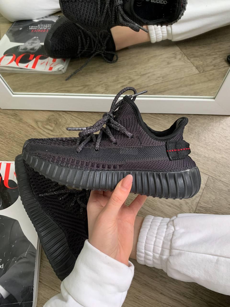 Adidas Yeezt Boost 350 V2 Black (Рефлективні Шнурки)